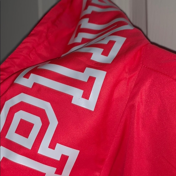 VS Pink Windbreaker - Picture 3 of 5